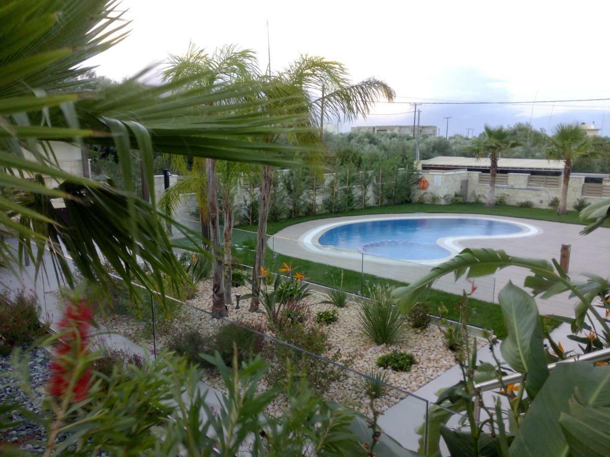Villa Thalia Stalos Exterior photo
